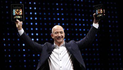 Jeff Bezos durante la presentación de la tableta Kindle Fire de Amazon, en 2012.