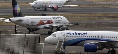 Aviones de Interjet, Volaris y VivaAerobus.