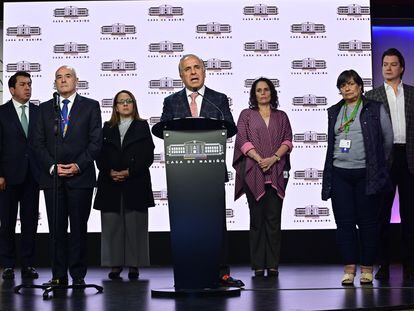 Declaración del ministro de Transporte, Guillermo Reyes, al término de la reunión sobre la situación de Viva Air, en Bogotá, el 1 de marzo de 2023.