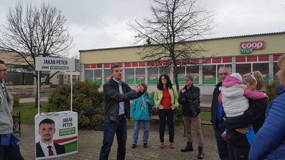 El candidato de Jobbik Peter Jakab en un mitin en Miskolc el miércoles.