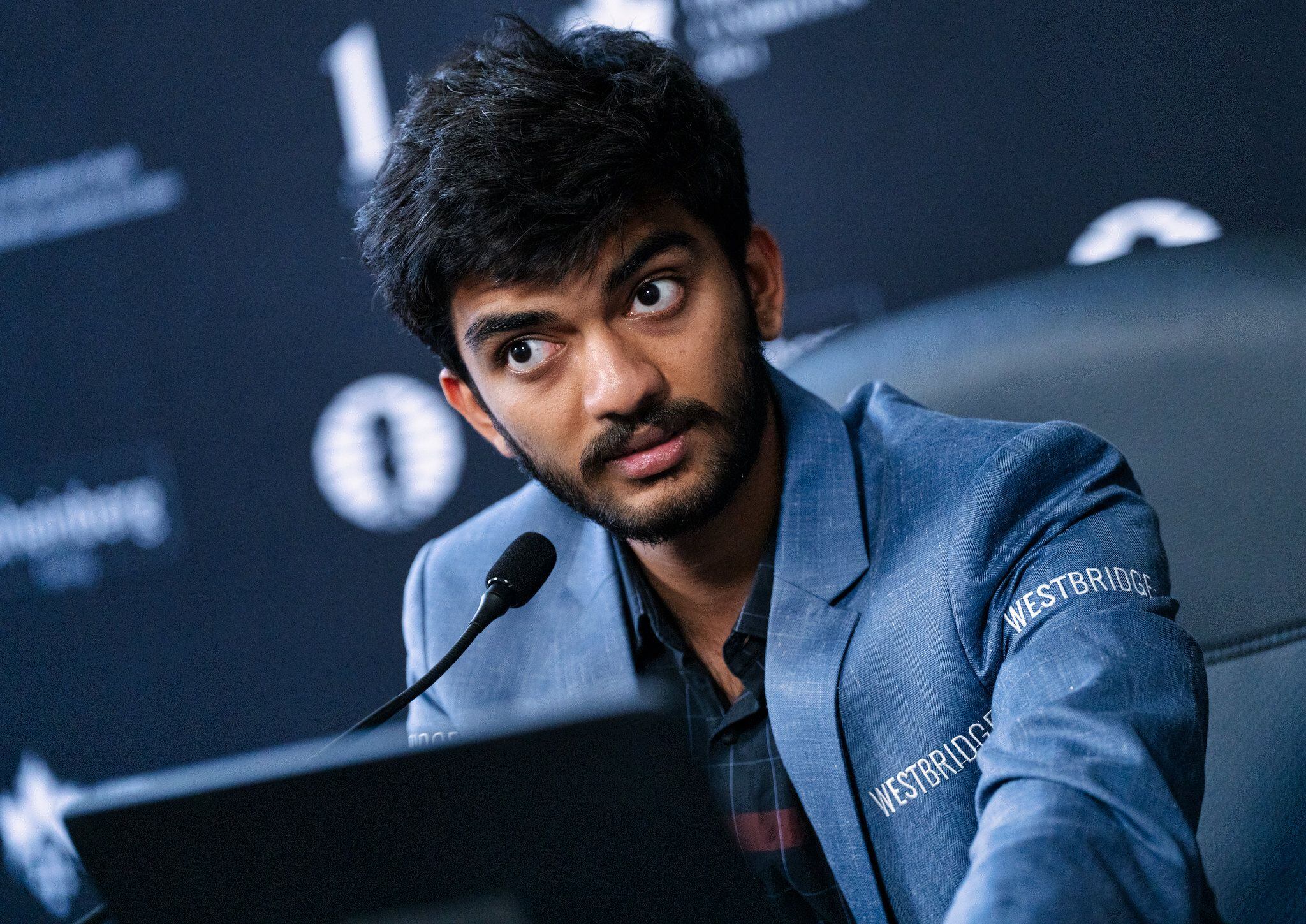 Gukesh, en la rueda de prensa tras su victoria sobre Abásov