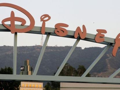 Entrada a la sede de Walt Disney en Burbank (California)
