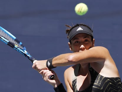 Muguruza, durante el partido contra Azarenka en la pista Arthur Ashe.