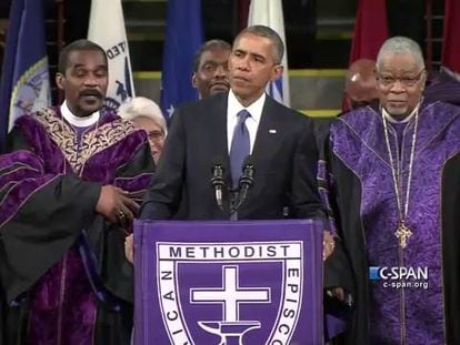 Obama canta 'Amazin grace' en Charleston.