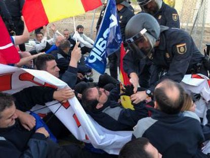 Un sindicalista es intervenido de urgencias por un golpe en un ojo y otro ha sido detenido por resistencia a la autoridad