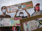 WASHINGTON, DC - MAY 5: Activists rally on the National Mall in support of global access to COVID-19 vaccines on May 5, 2021 in Washington, DC. The rally was spearheaded by Public Citizen, a nonprofit consumer advocacy organization.   Drew Angerer/Getty Images/AFP
== FOR NEWSPAPERS, INTERNET, TELCOS & TELEVISION USE ONLY ==