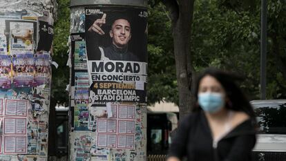 Anuncio de un concierto de Morad en una calle de L'Hospitalet de Llobregat.