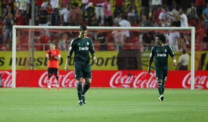 Cristiano Ronaldo y Marcelo se lamentan durante el partido.