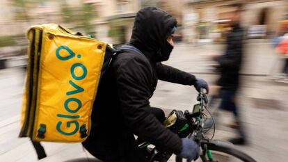 Un repartidor de Glovo en Barcelona.