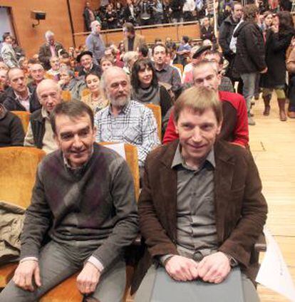 Iñigo Iruin y Rufi Etxeberria, en febrero en Bilbao, en la presentación de los estatutos de Sortu.