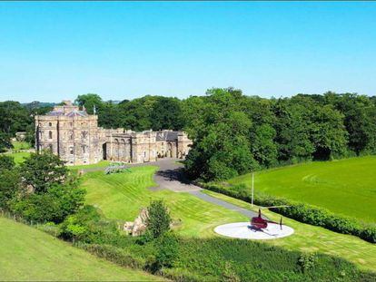 Un castillo escocés con bodega y helipuerto, a la venta por 8 millones