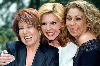 De izquierda a derecha, Rosa Villacastín, Belinda Washington y Lolita.