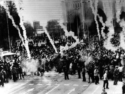 Protestas en el primer aniversario de la matanza de Vitoria.