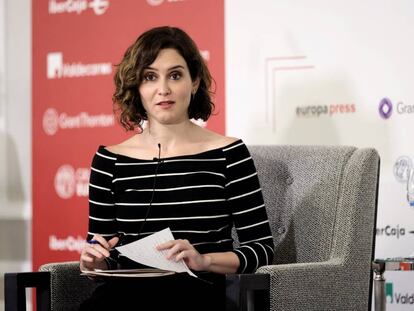 La presidenta de la Comunidad de Madrid, Isabel Díaz Ayuso, participa en un desayuno informativo de Europa Press.
 