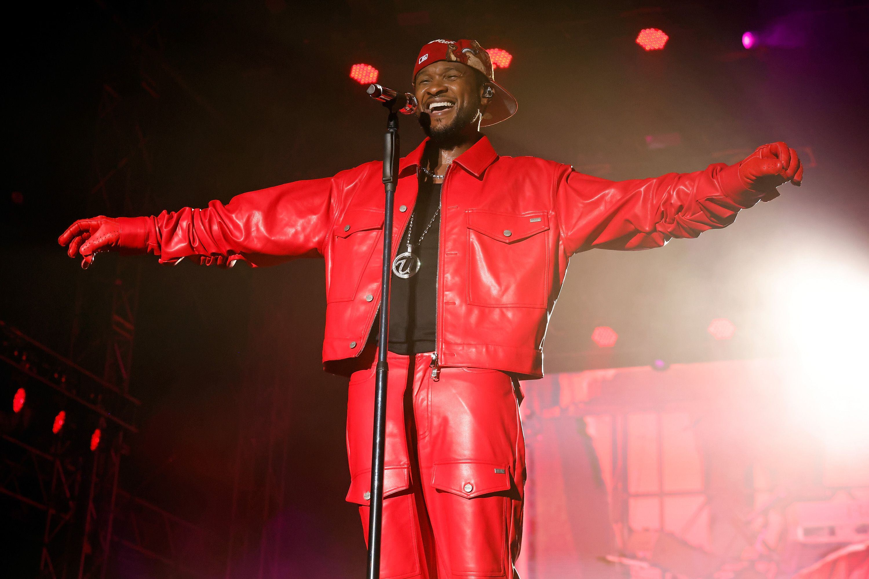 Usher, el artista elegido para amenizar el intermedio de la Super Bowl 2024 | Gente