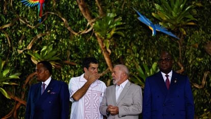 De izquierda a derecha, el presidente de la República Democrática de Congo, Félix-Antoine Tshilombo; el gobernador del estado brasileño de Pará, Helder Barbalho; Lula, y el presidente de la República de Congo, Denis Sassou-Nguesso, este miércoles en Belém, durante la cumbre amazónica.