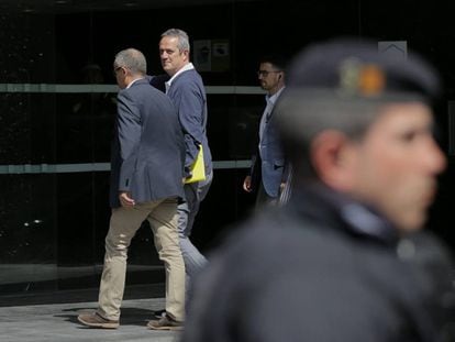 Forn llega al Ayuntamiento de Barcelona, el pasado 14 de junio.