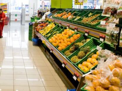 Interior de un supermercado Dia Maxi.