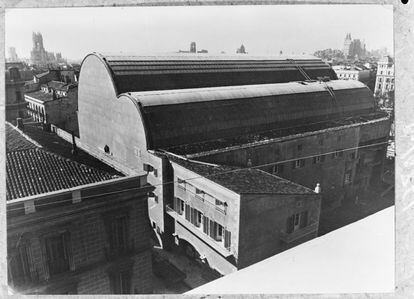 El Frontón Recoletos, frente a la Biblioteca Nacional, se inauguró en febrero de 1936.