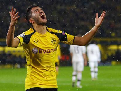 El exmadridista Nuri Sahin festeja el gol que le marcó al Legia.