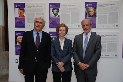 José Pío Beltrán, Margarita Salas y Esteban Morcillo, en la Nau..