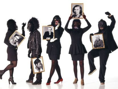 Cinco artistas de Guerrilla Girls, en una imagen para &#039;The New York Times&#039;.