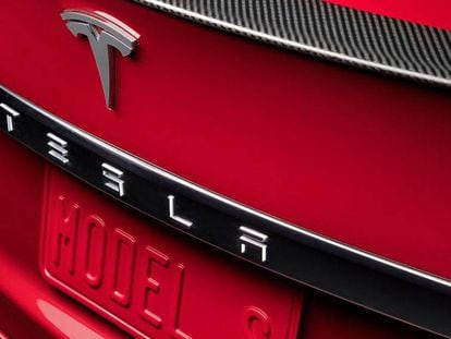 Tesla quiere crear su propio Spotify, de uso exclusivo para sus vehículos