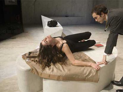 Un ensayo de la obra 'De repente, el último verano'', dirigida por José Luis Saiz.