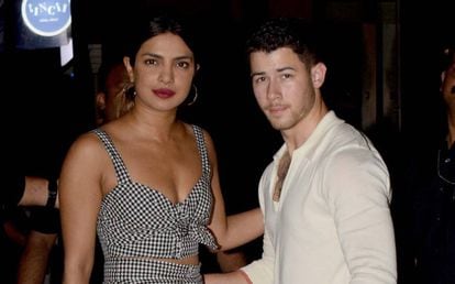 Priyanka Chopra y Nick Jonas en Mumbai, India, el 22 de junio de 2018