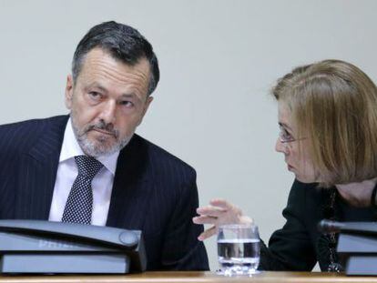 Agust&iacute;n Fern&aacute;ndez durante su intervenci&oacute;n 