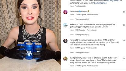 Publicación de la influencer trans Dylan Mulvaney en su cuenta de Instagram en la que muestra latas de Budlight. 