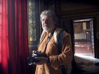 El fotógrafo Toni Catany en el Palau Ducal de Gandía en 2006.