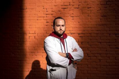 José Manuel Portal, residente de Medicina Familiar, fotografiado en el centro de Madrid el pasado 30 de noviembre.