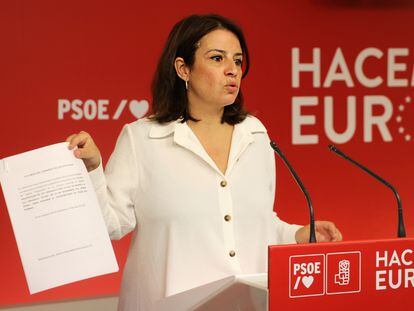 La vicesecretaria general del PSOE, Adriana Lastra, este jueves, durante su defensa de la proposición de ley para abolir la prostitución.