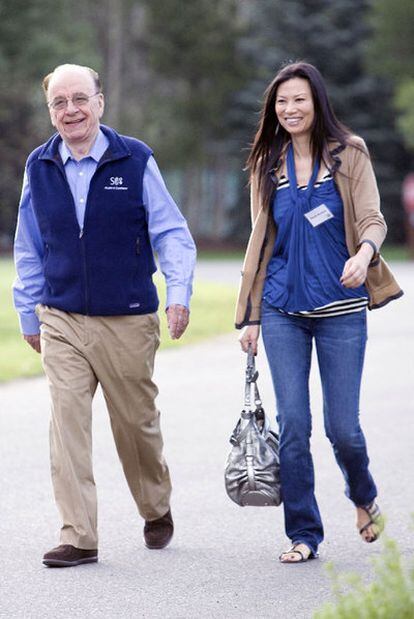 Rupert Murdoch y su esposa, Wendi.
