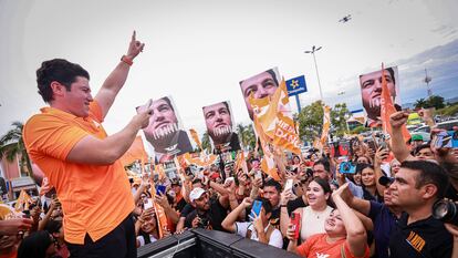 Samuel García en Manzanillo (Estado de Colima), durante un evento de su precampaña, el 27 de noviembre.