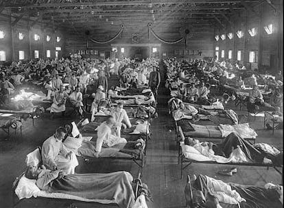 Enfermos de la gripe española en un hospital cercano a Fort Riley (Kansas) en 1918.