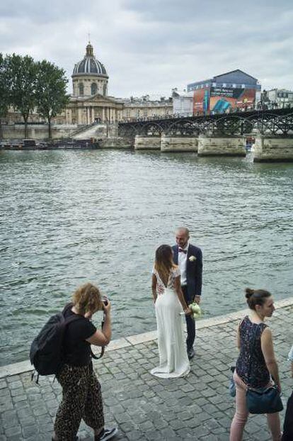 El río Sena a su paso por el puente de las Artes, en París.