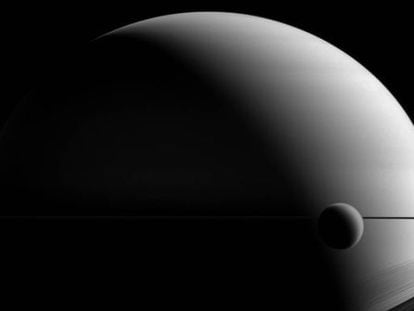 Imagen de Saturno tomada por la 'Cassini' en mayo de 2015.