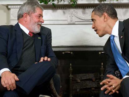 Luiz Inácio Lula da Silva y Barack Obama, durante su encuentro en el Despacho Oval de la Casa Blanca.