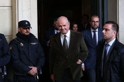 El expresidente andaluz Manuel Chaves, tras conocer la sentencia en los juzgados de Sevilla.