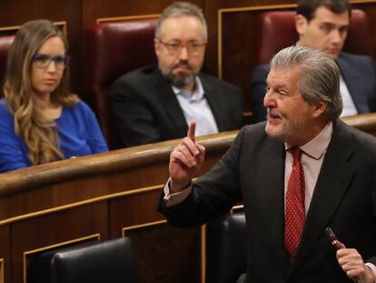 Íñigo Méndez de Vigo en la sessió de control al Congrés.