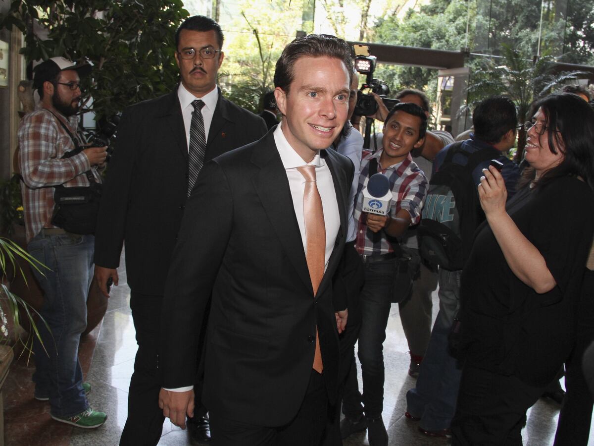 Morena incluye a Manuel Velasco entre los precandidatos a la Presidencia