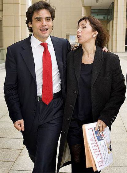 Güemes, con la presidenta del PP en Cataluña, Alicia Sánchez.