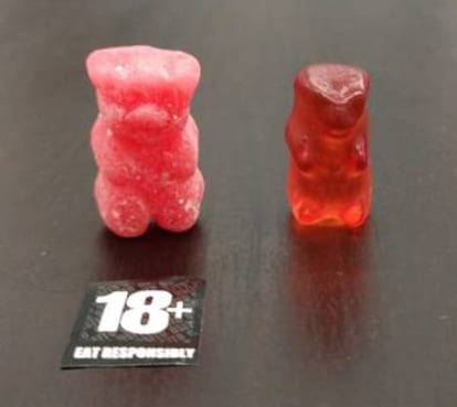 A la izquierda, los ositos rellenos de alcohol de la 'start-up' vasca y a la derecha los comercializados por Haribo.