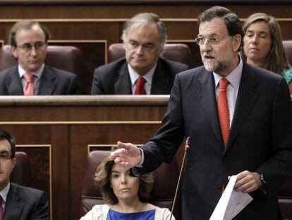 El presidente del PP, Mariano Rajoy, en una de sus intervenciones en la sesión de control al Ejecutivo en el pleno del Congreso. 