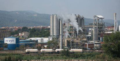 Instalaciones de la f&aacute;brica de la qu&iacute;mica Inovyn (Solvay), en Martorell