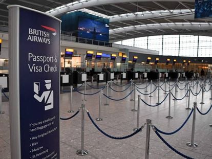 Recepción de British Airways (IAG) vacía en la terminal 5 del aeropuerto de Heathrow, en Londres.