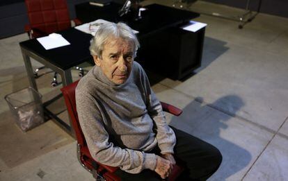 El actor José Sacristán, tras un ensayo de 'Muñeca de porcelana'.