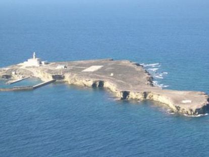 Vista a&eacute;rea de la Isla de Albor&aacute;n (Almer&iacute;a).